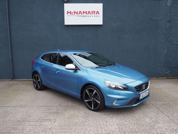 Volvo V40 Hatchback, Diesel, 2016, Blue