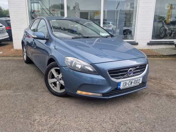 Volvo V40 Hatchback, Diesel, 2013, Blue