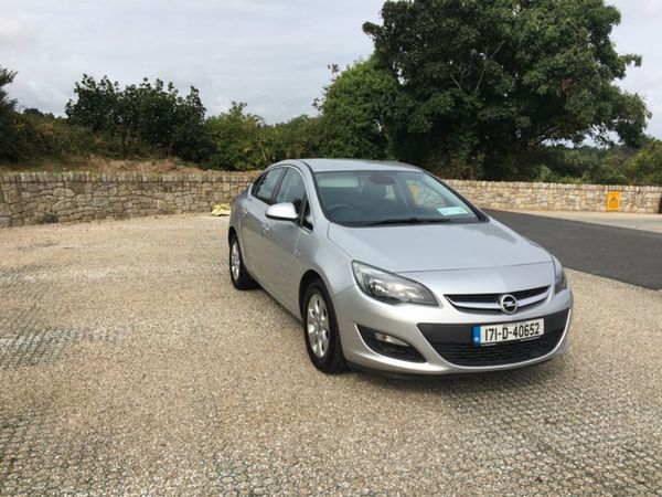 Opel Astra Saloon, Diesel, 2017, Grey