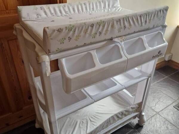 Fold up changing table best sale