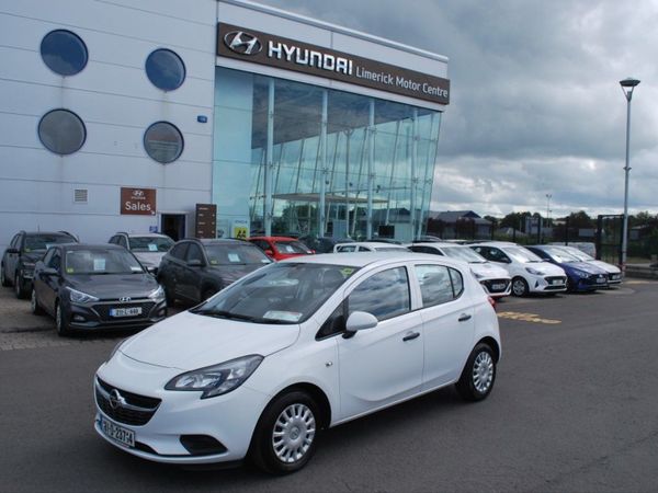 Opel Corsa Hatchback, Petrol, 2016, White