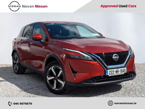 Nissan Qashqai MPV, Petrol, 2022, Red