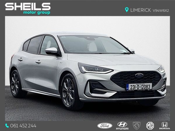 Ford Focus Hatchback, Petrol, 2023, Grey