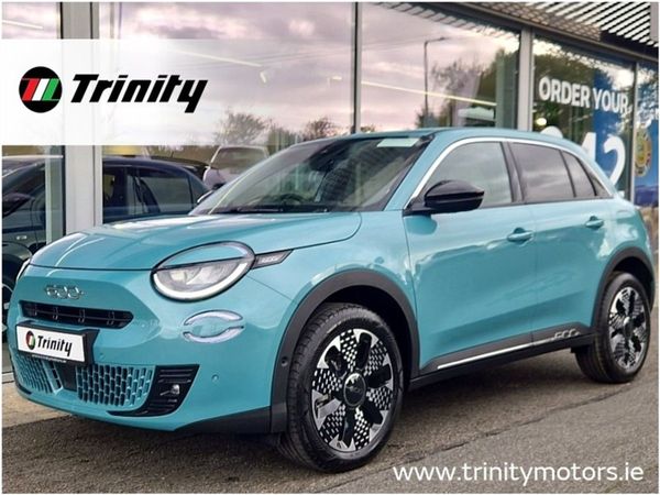 Fiat 600 Hatchback, Petrol Hybrid, 2025, Green