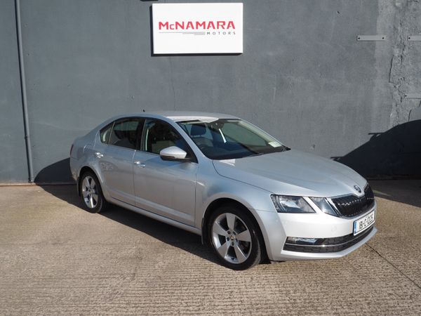 Skoda Octavia Saloon, Diesel, 2018, Grey