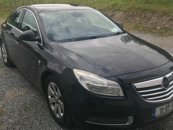 Vauxhall Insignia Hatchback, Diesel, 2011, Black