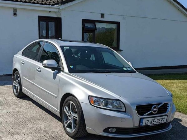 Volvo S40 Saloon, Diesel, 2012, Silver