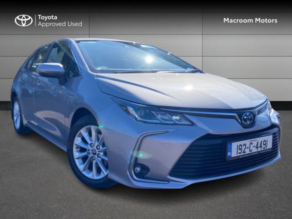 Toyota Corolla Saloon, Hybrid, 2019, 