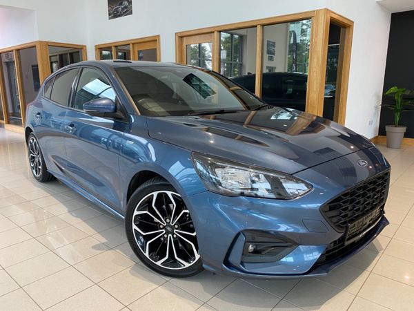 Ford Focus Hatchback, Diesel, 2021, Blue