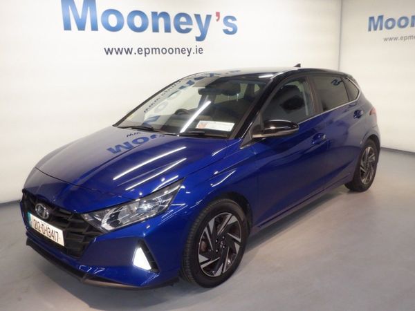 Hyundai i20 Hatchback, Petrol, 2021, Blue