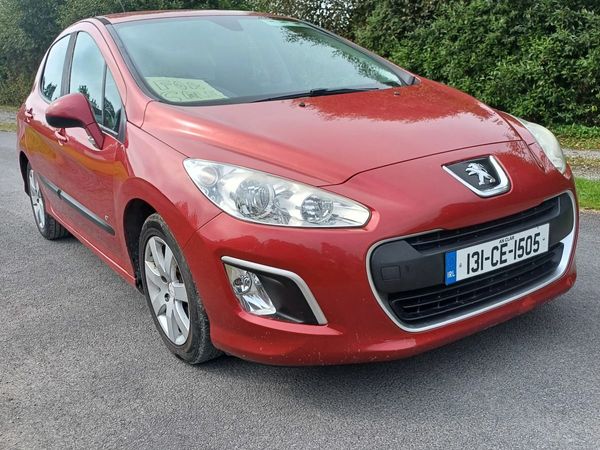 Peugeot 308 Hatchback, Diesel, 2013, Red