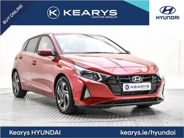 Hyundai i20 Hatchback, Petrol, 2023, Red