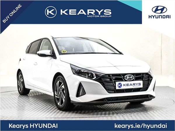 Hyundai i20 Hatchback, Petrol, 2023, White