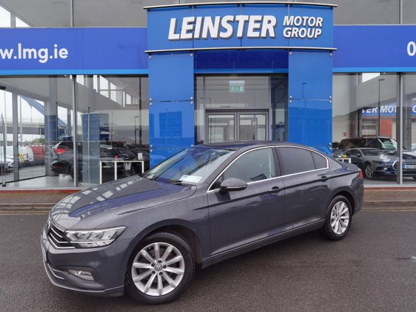 Volkswagen Passat Saloon, Diesel, 2020, Grey