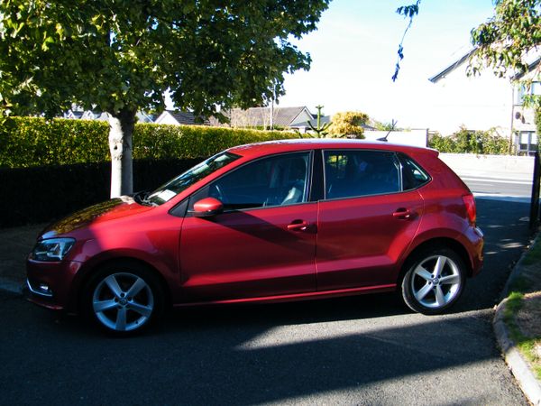 Volkswagen Polo Hatchback, Petrol, 2016, Red