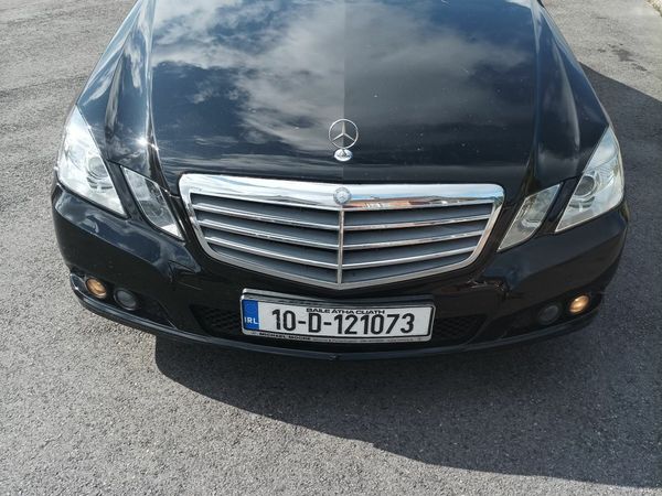 Mercedes-Benz E-Class Saloon, Diesel, 2010, Black