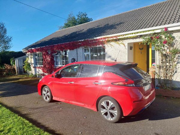 Nissan Leaf Hatchback, Electric, 2020, Red