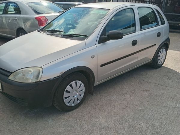 Opel Corsa Hatchback, Petrol, 2002, Silver