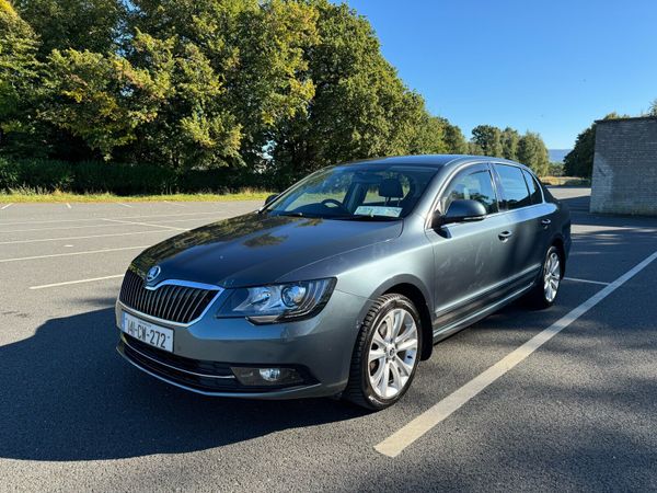 Skoda Superb Saloon, Diesel, 2014, Grey