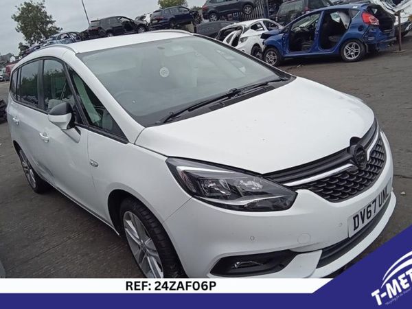 Vauxhall Zafira MPV, Petrol, 2017, White