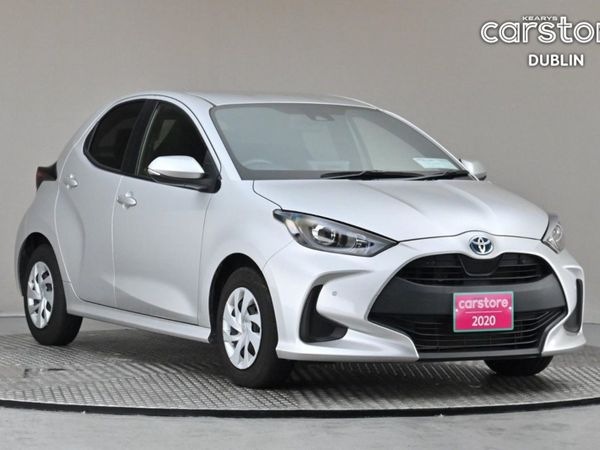 Toyota Yaris Hatchback, Petrol Hybrid, 2020, Silver