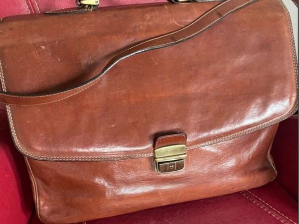 leather laptop bag 5 Clothes Lifestyle Ads For Sale in Ireland DoneDeal