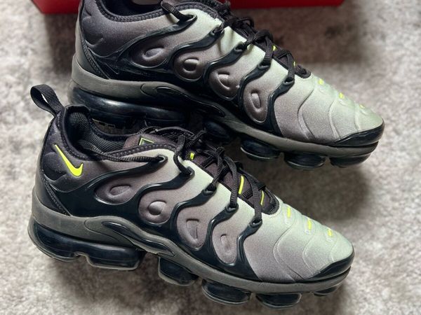 nike vapormax 6 Footwear and Accessories Ads For Sale in Ireland DoneDeal