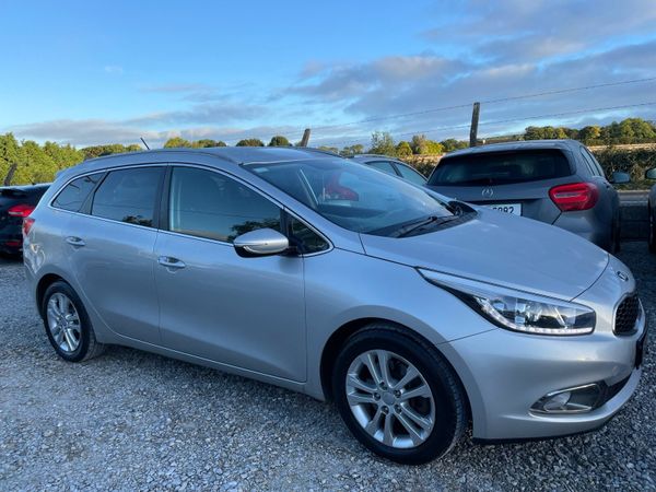 Kia Ceed Estate/Jeep, Diesel, 2014, Silver