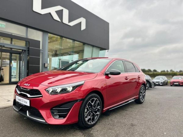 Kia Ceed Hatchback, Petrol, 2025, Red