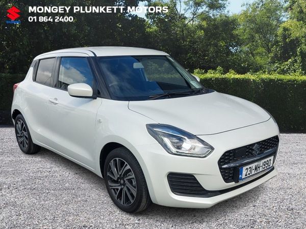 Suzuki Swift Hatchback, Petrol, 2023, White