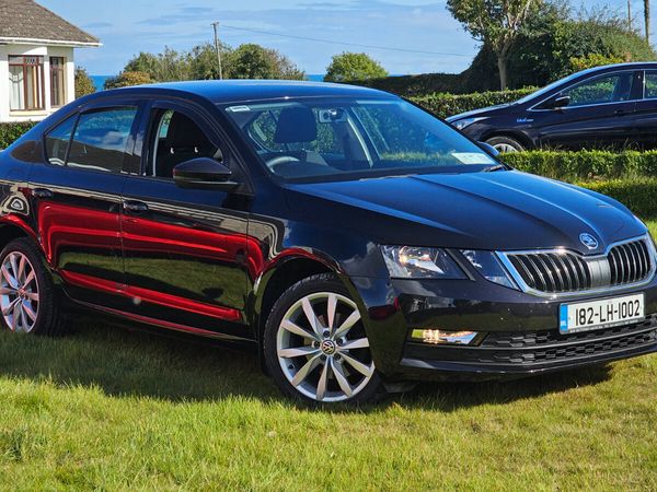 Skoda Octavia Saloon, Petrol, 2018, Black