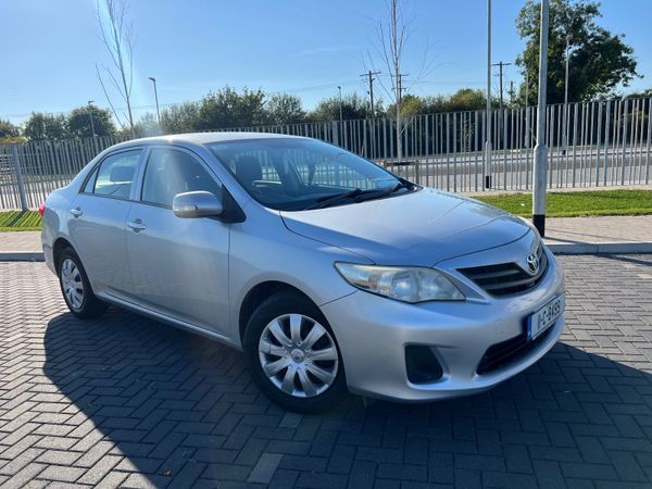 Toyota Corolla Saloon, Diesel, 2011, Silver