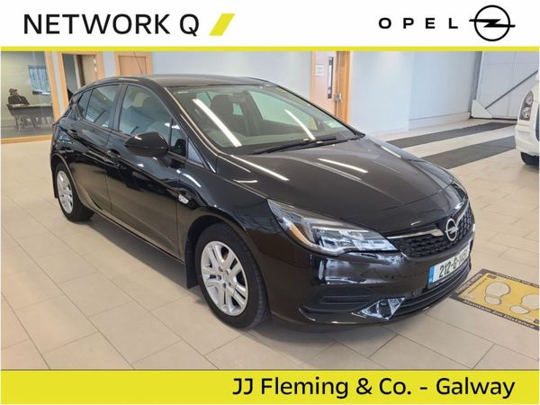 Opel Astra Hatchback, Diesel, 2021, Black