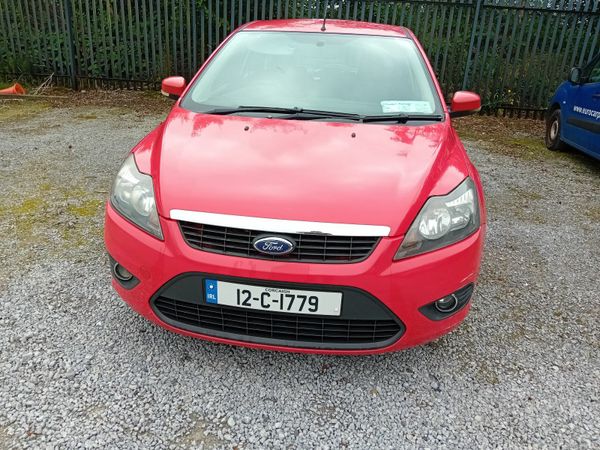 Ford Focus Hatchback, Diesel, 2012, Red