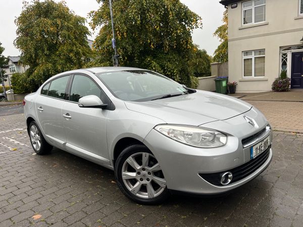 Renault Fluence Saloon, Diesel, 2011, Silver