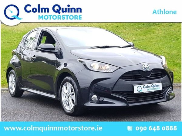 Toyota Yaris Hatchback, Petrol Hybrid, 2023, Black