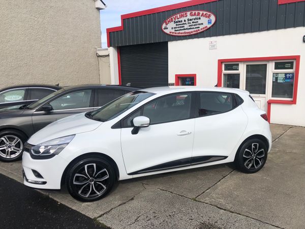 Renault Clio Hatchback, Diesel, 2018, White