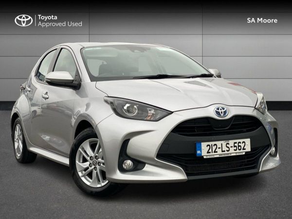 Toyota Yaris Hatchback, Hybrid, 2021, Grey