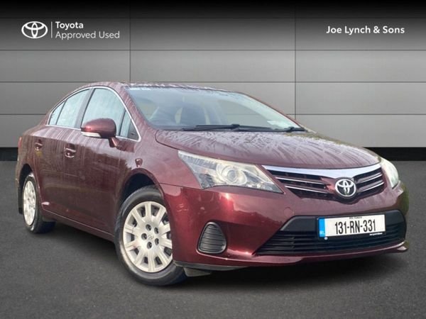 Toyota Avensis Saloon, Diesel, 2013, Red