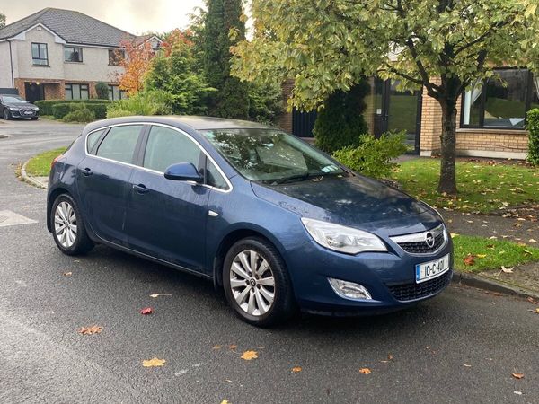 Opel Astra Hatchback, Diesel, 2010, Blue