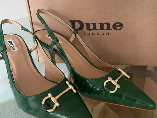 Dune pumps sale best sale