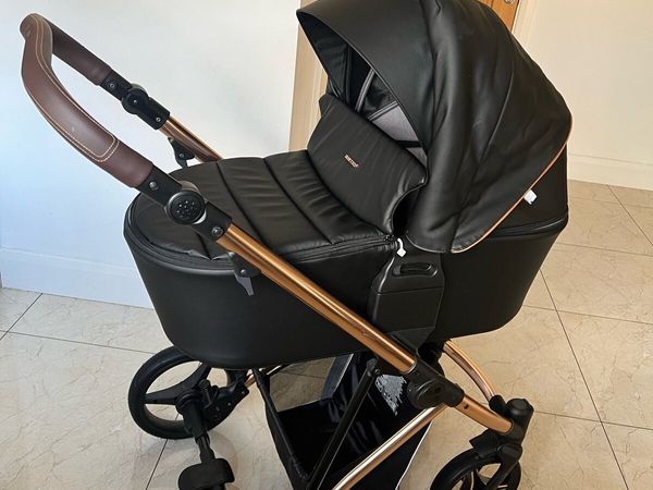 Done deal baby buggies best sale