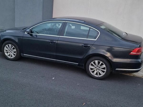 Volkswagen Passat Saloon, Diesel, 2013, Black