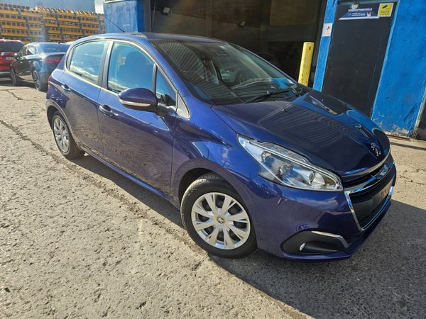 Peugeot 208 Hatchback, Petrol, 2016, Blue