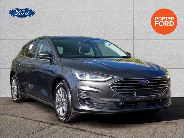 Ford Focus Hatchback, Petrol, 2025, Grey