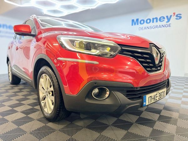 Renault Kadjar SUV, Diesel, 2017, Red