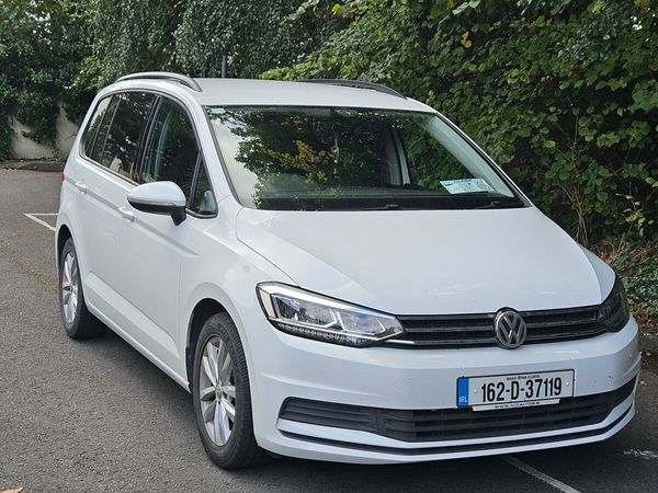 Volkswagen Touran MPV, Petrol, 2016, White