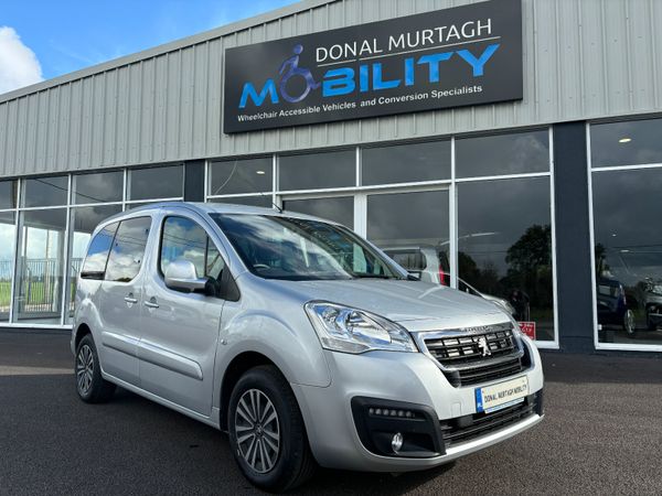 Peugeot Partner MPV, Diesel, 2019, Silver