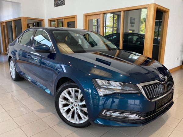 Skoda Superb Saloon, Diesel, 2022, Blue