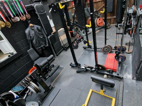 Garage sale gym equipment sale